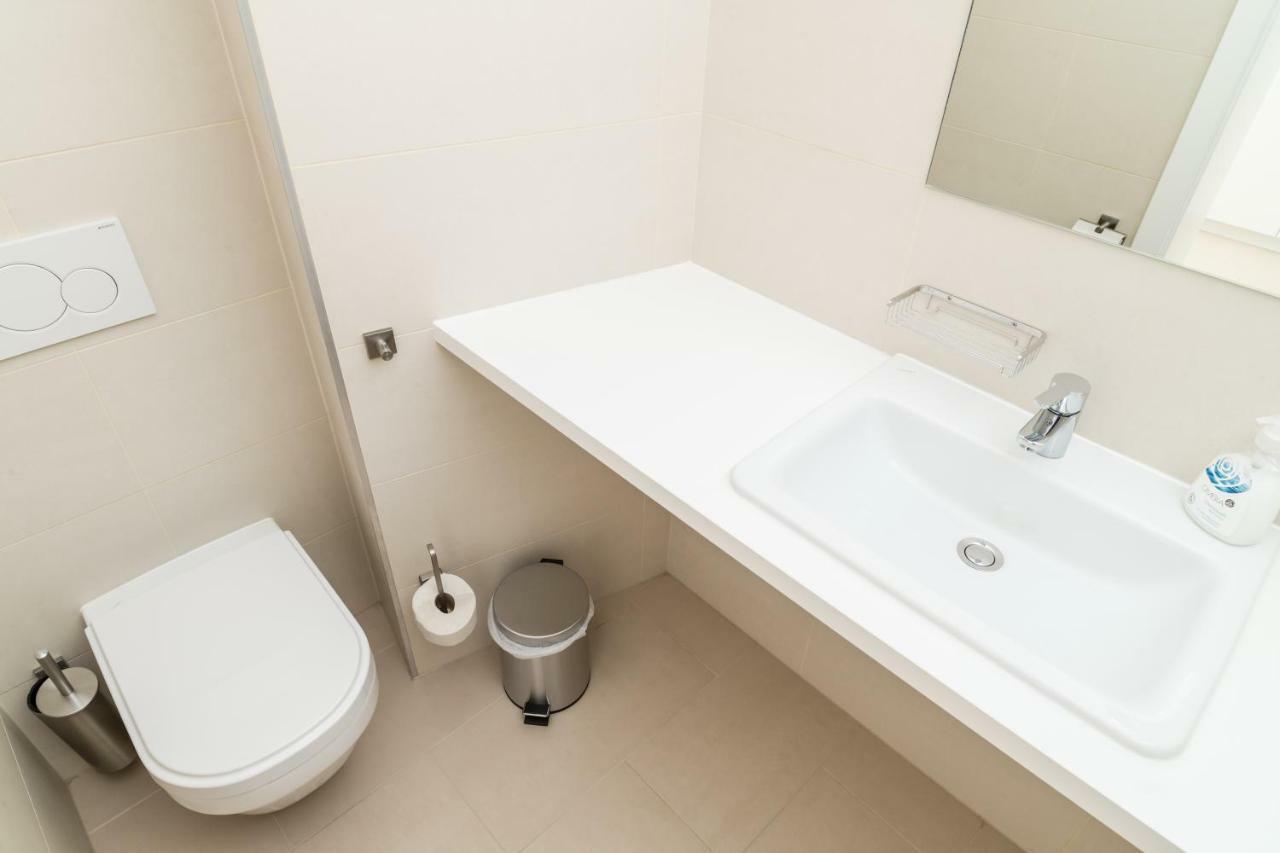 Stadlau Live Apartments Wina Bagian luar foto