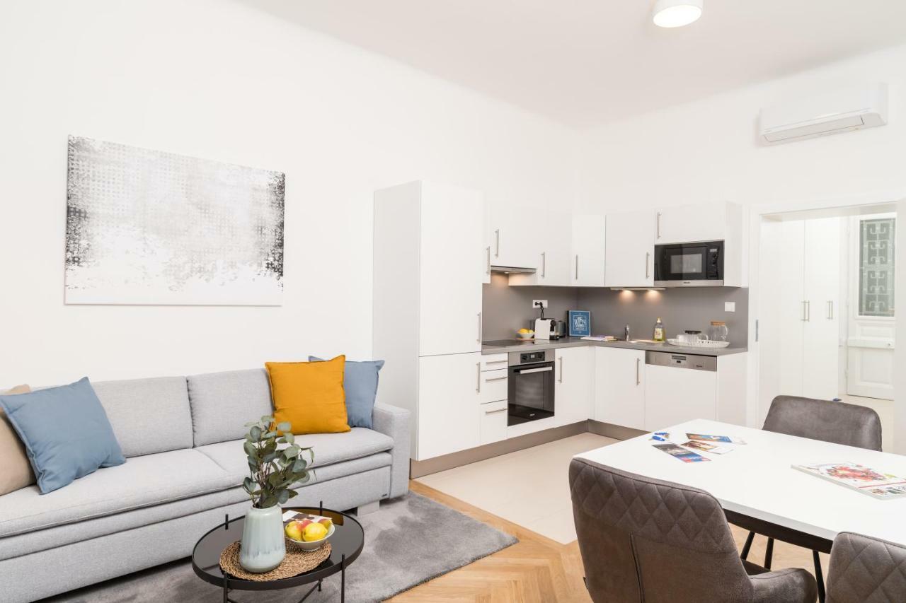 Stadlau Live Apartments Wina Bagian luar foto